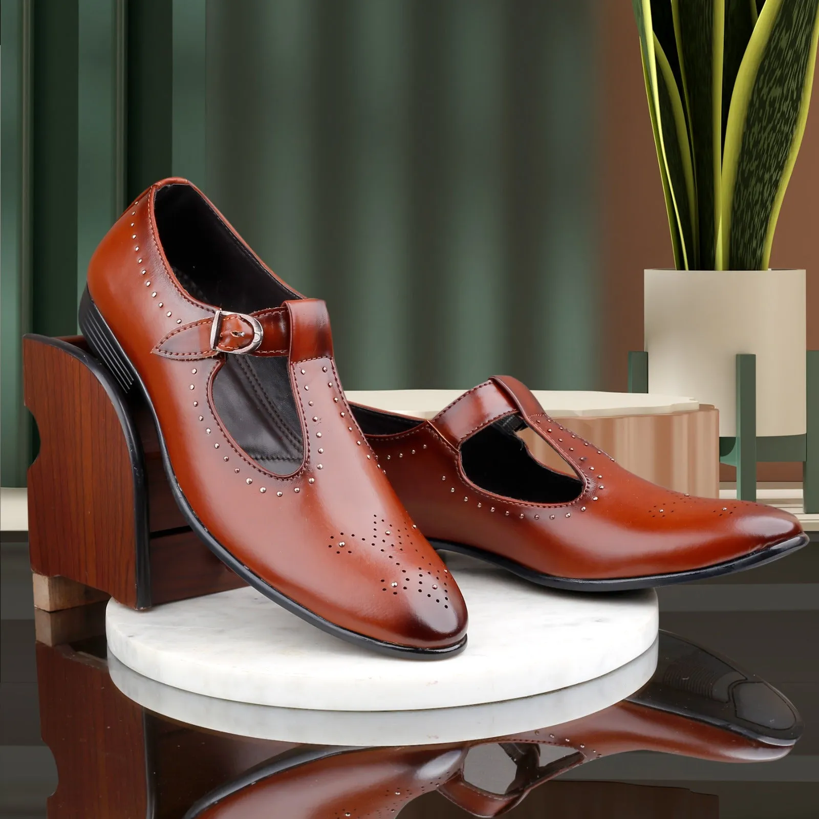 Bxxy's Faux Leather Ethnic Footwear for Men