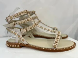 *LAST PAIR!* Ash Pepper Sandal in Beige and White