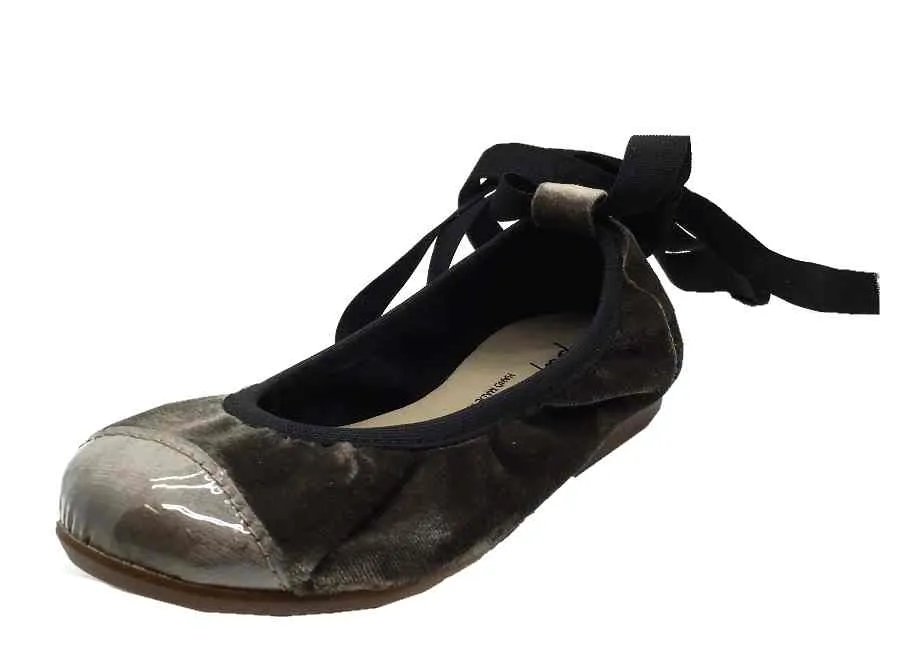 Papanatas by Eli Velvet Elastic Lace Up Ankle Ballet Flats Silver